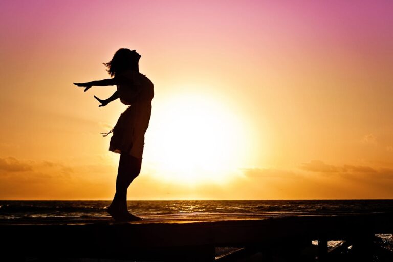 woman-happiness-sunrise-silhouette-40192-40192.jpg